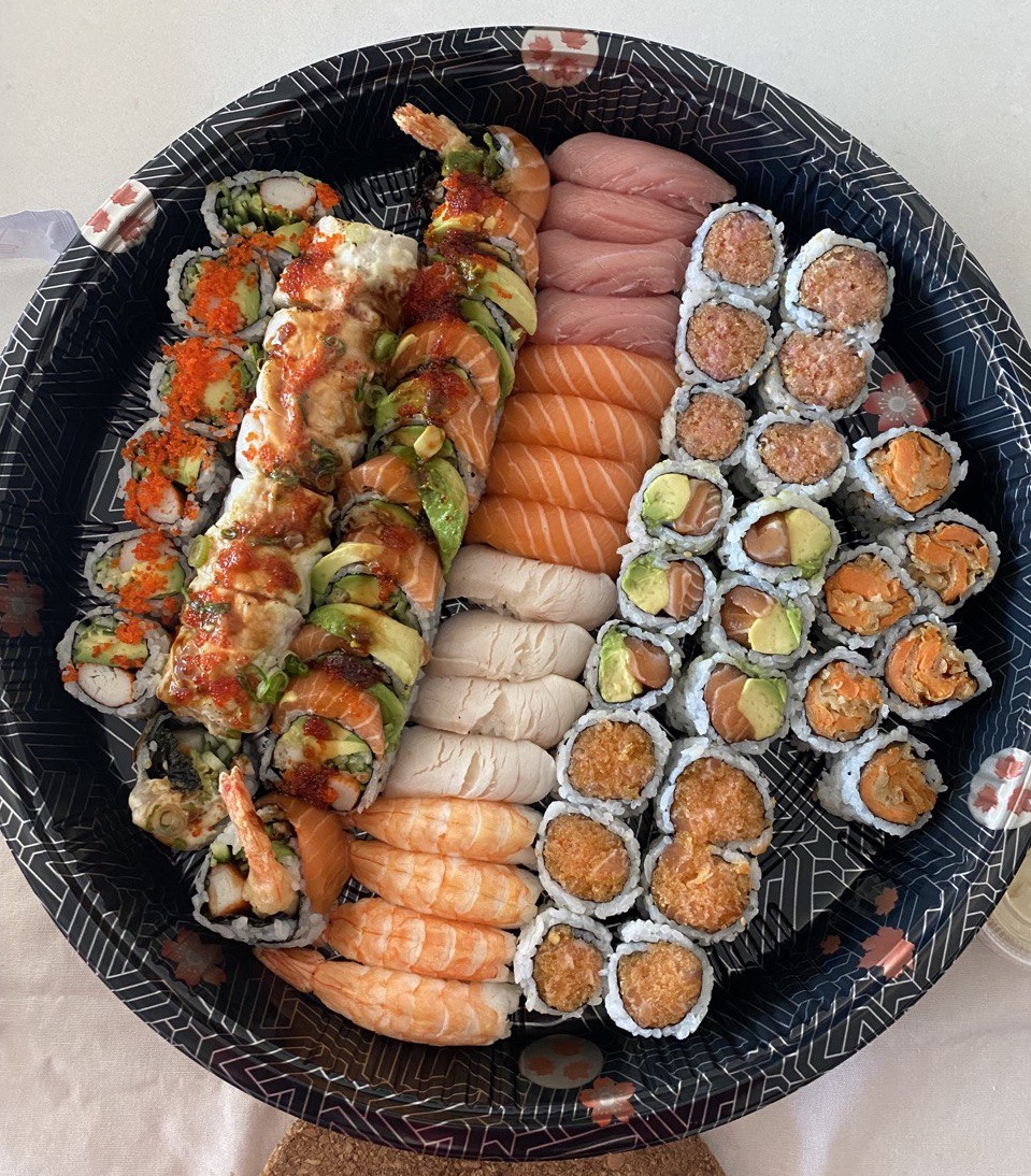 Sushi party plate